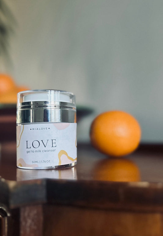 Love Gel to Milk Cleanser mialove