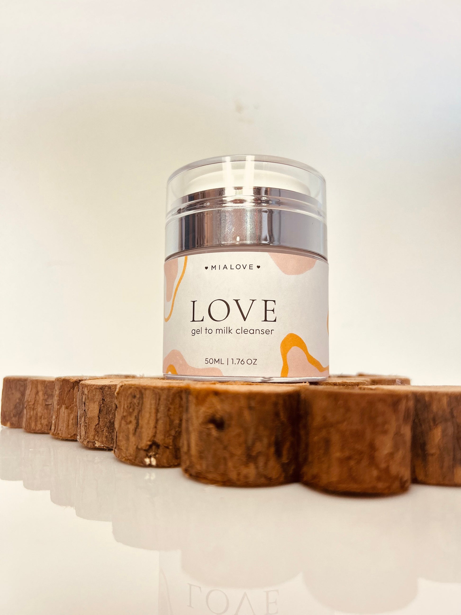 Love Gel to Milk Cleanser mialove