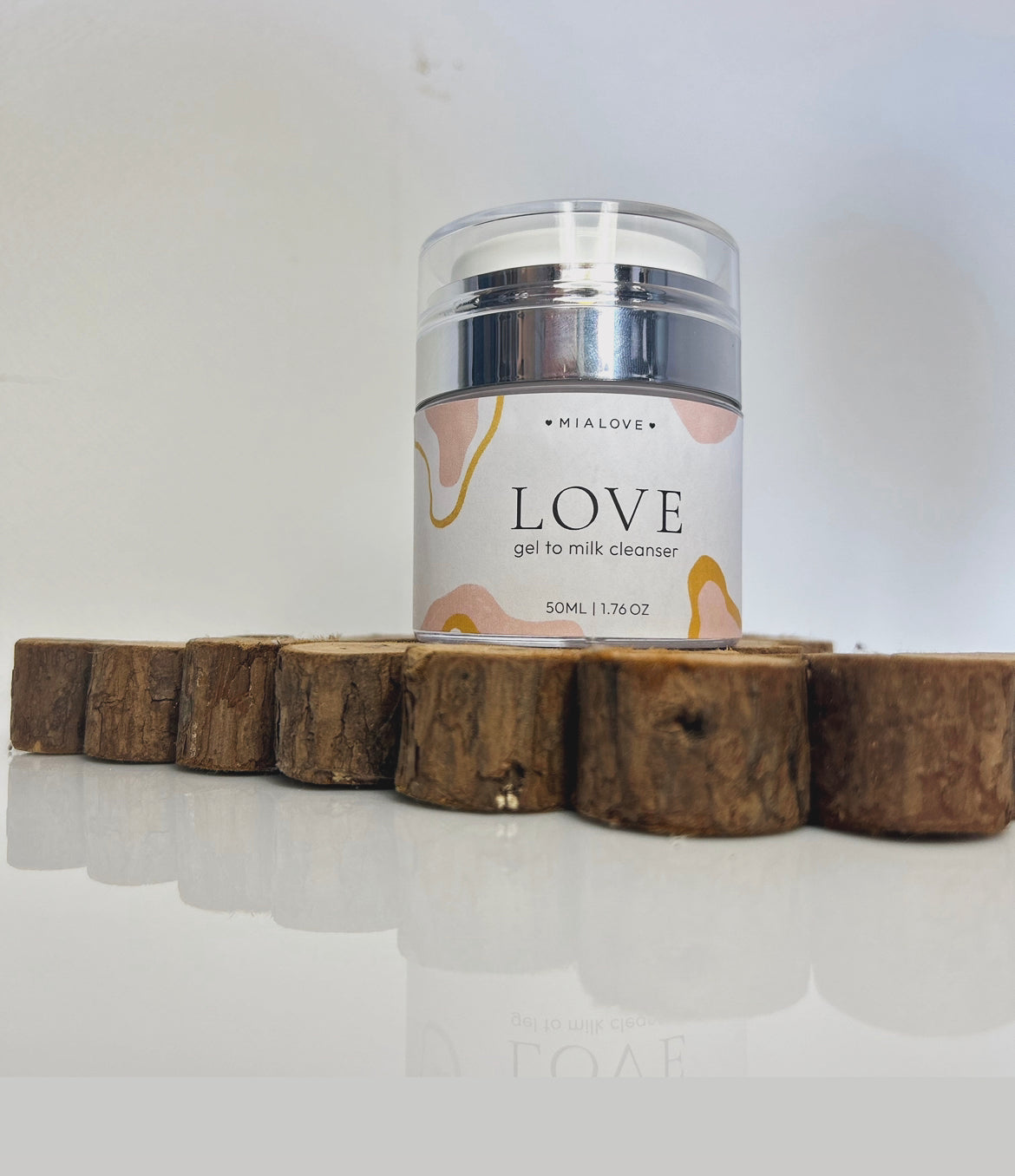 Love Gel to Milk Cleanser mialove